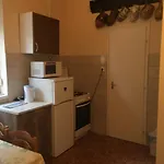 Honved Apartmanhaz バラトンレッレ