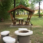 Honved Apartmanhaz * バラトンレッレ